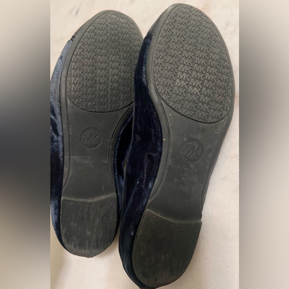 Michael Kors Navy Blue Velvet Leather Ballet Flats Shoes 7.5M US - Picture 5 of 5